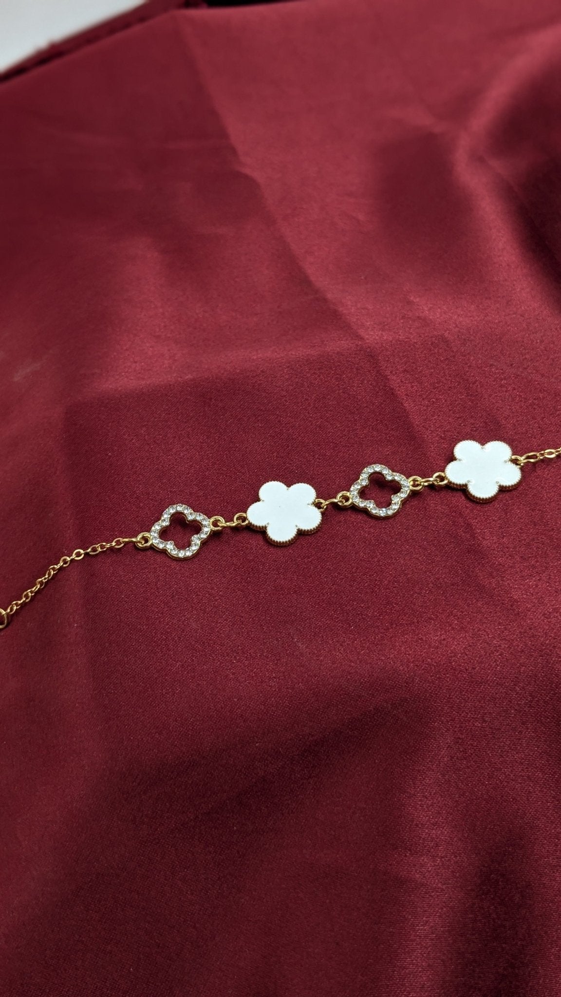 4 clover white Vanclef bracelet - Ladies Point