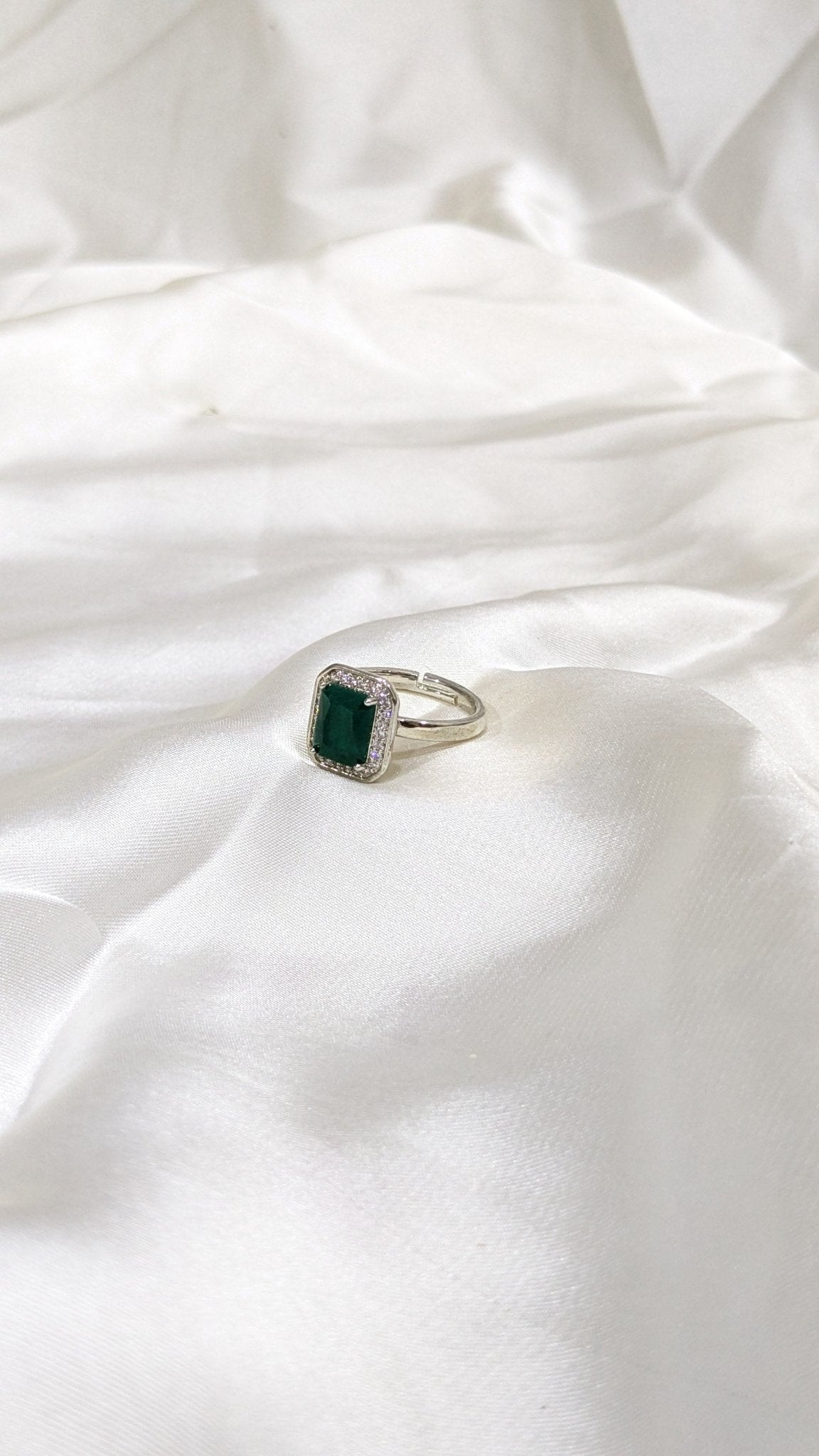 Big stone Rings - Ladies Point