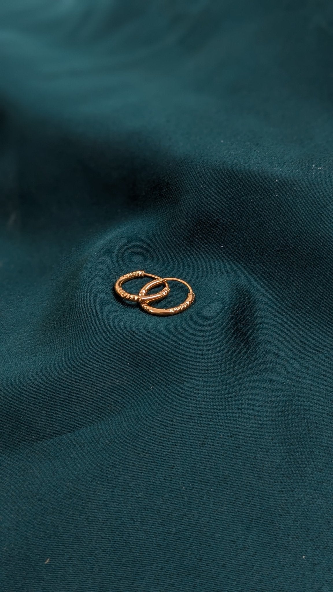 Small hoops earring - Ladies Point